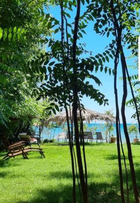 Katakolo Apartment | Discover Vila Thailanda: Oceanfront Retreat in Katakolo