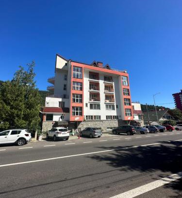 Caciulata Hotel | Pet-Friendly Vila Trandafirul si Liliacul with Spa & Pool