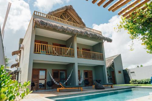Prea Apartment | Vila Tuga: Guest Rated 9.8 with Oceanfront Pool & Hot Tub