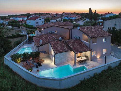 Rovinjsko Selo Villa | Discover Vila Una with Private Pool Near Rovinj - Rated 9.6
