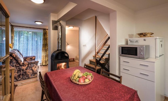 Demanova House | Pet-Friendly Vila Viktoria: Guest Rated 9/10 Experience