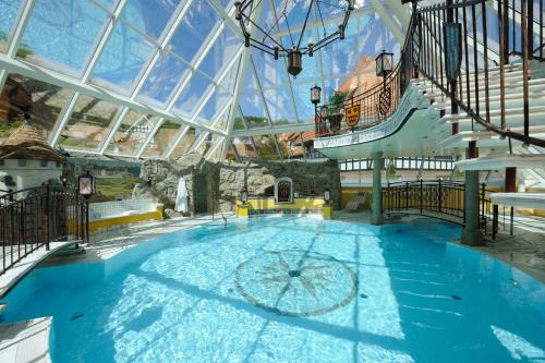 Dinklage Hotel | Pet-Friendly Escape at VILA VITA Burghotel Dinklage
