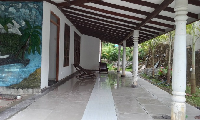 Weligama Villa | Cozy Villa with Free Wi-Fi, 5 Mins to the Beach