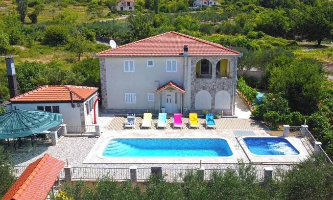 Vrgorac House | Tranquil Villa with Heated Pool and Jacuzzi Awaits You