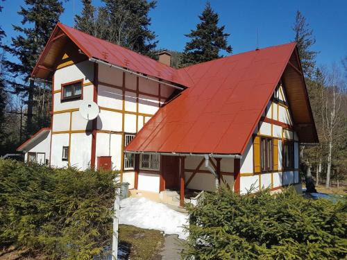 Tatranska Kotlina Cabin | Vila Zdenka: Oceanfront Escape with Spa and Pool Access