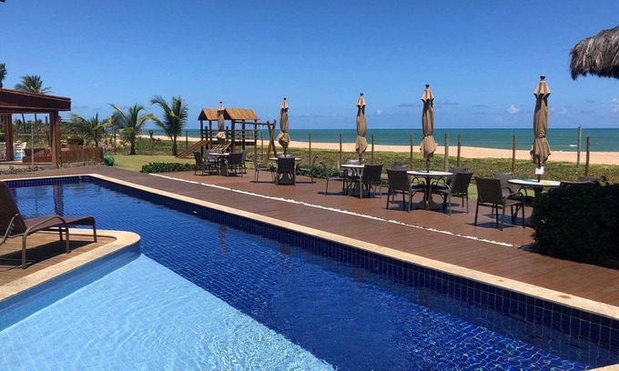 Itacimirim Condo | Oceanfront Duplex at Vilage Itacimirim with Pool & Spa