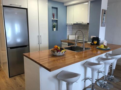 Vilassar de Mar Apartment | Vilamarlux II: Pet-Friendly Oceanfront Retreat for Families