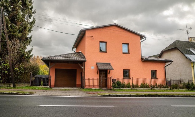 Velke Losiny Villa | Vilka Viktorka: Family & Pet Friendly Getaway Awaits