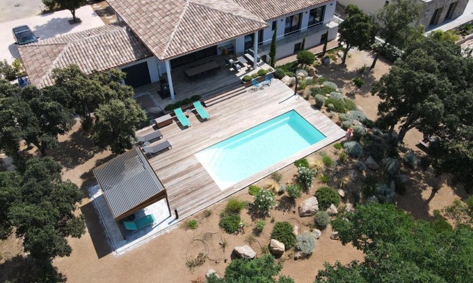 Sainte-Lucie-de-Porto-Vecchio Villa | Villa Isula: Oceanfront Escape with Pool & Breakfast