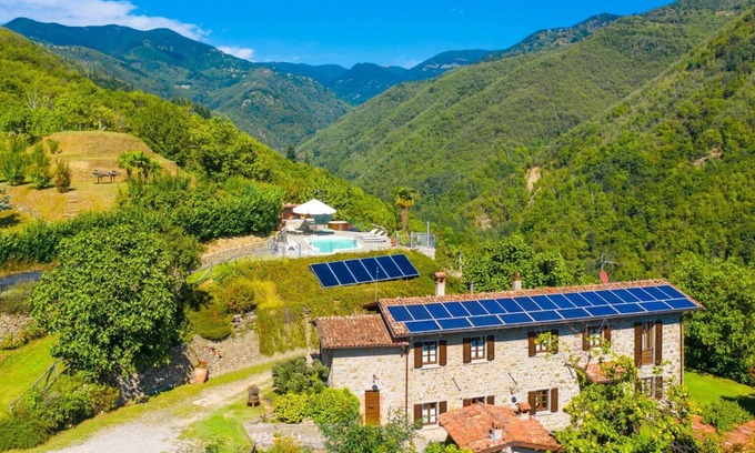 Castiglione di Garfagnana Villa | Villa Casale Le Selve: Private Pool with Ocean Views