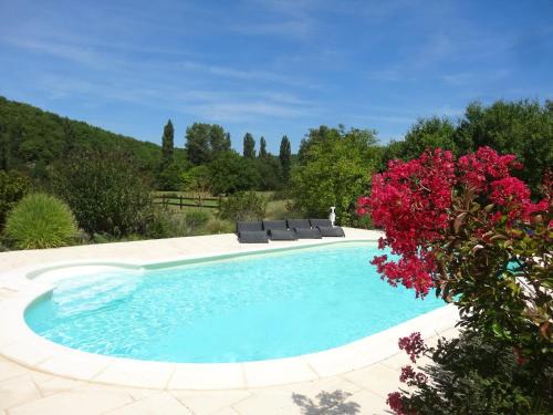 Leobard Villa | Elegant 4-Bedroom Villa with Private Pool in Leobard