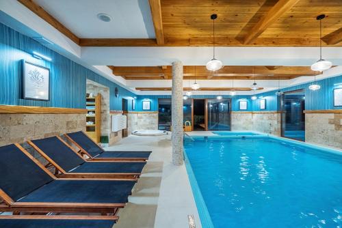 Tylicz House | Unwind at Villa Źródło & Spa: Rated 9.9 with Ocean Views