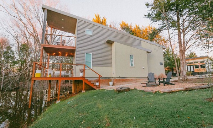 Athens House | Waterfront Villa 1: Pet Friendly with Scenic Lake Views