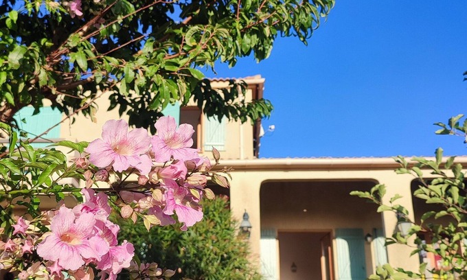 Vico Villa | Tranquil Villa for 10: Between Sea and Mountains