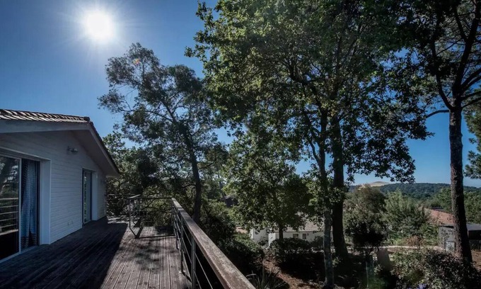 Pyla-sur-Mer Villa | Discover Villa 12: Beachside Retreat with Grand Garden