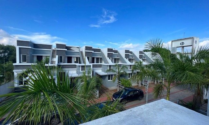 Mandavi Villa | Villa 15: Family-Friendly Oceanfront Retreat in Pondicherry