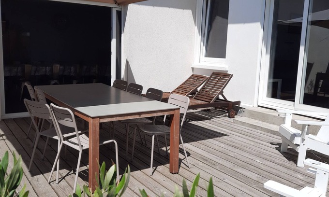 Agon-Coutainville House | Beachside Villa with Ocean View, Free WIFI & Pool Access