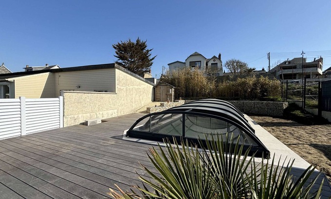 Donville-les-Bains House | Villa 150m from beach with pool and free WiFi