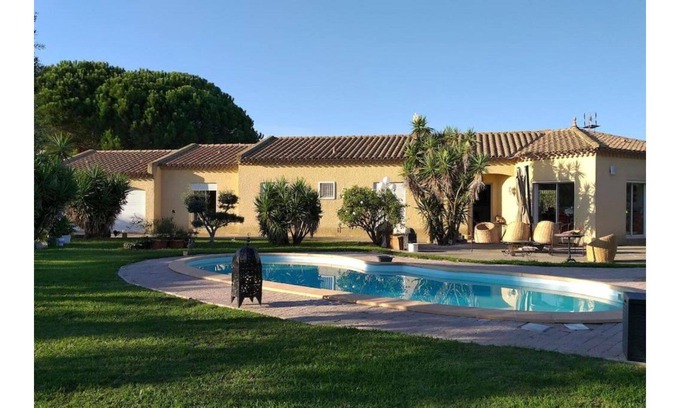 Montescot Villa | Villa 156 m2, Pool, 10Km Sea