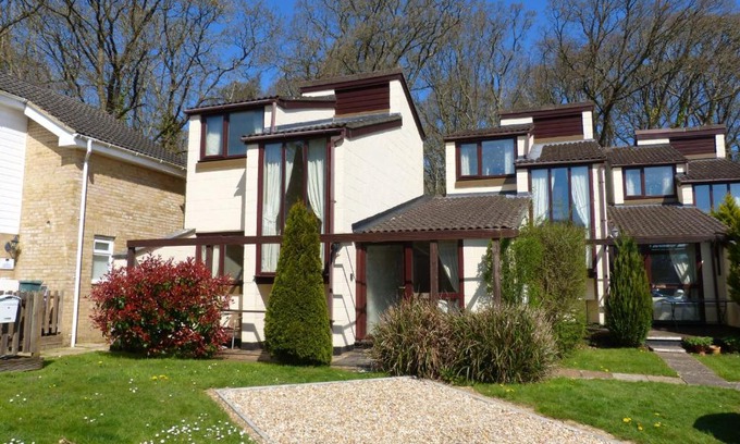 Ryde House | Villa 23: Family-Friendly Retreat with Pet Accommodations