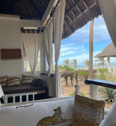 Malindi Villa | Villa 23: Family-Friendly Retreat with Pool & Top Ratings