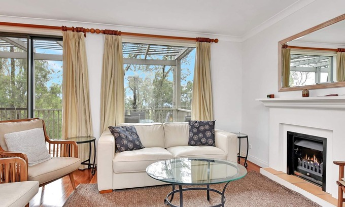 Pokolbin Villa | Family-Friendly Villa 2br Rose at Cypress Lakes Resort