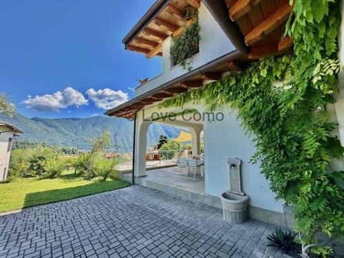 Tremezzina House | Kid-Friendly Villa 3 Olivi - Lenno with 9.3/10 Rating