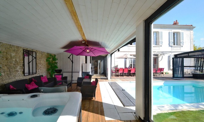 Angoulins Villa | Villa with Indoor Pool, Hot Tub & Oceanfront Views