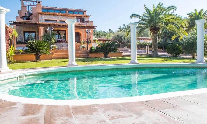 Sa Coma Villa | Private Pool Villa with 5 Bedrooms Near Palma, Sa Coma