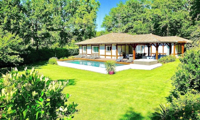 Moliets-et-Maa Villa | Villa Mâalohi: Heated Pool & Jacuzzi by the Ocean