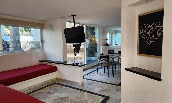 Lomas de Costa Azul Resort | Relaxing Villa Near the Beach with Free Parking & Spa
