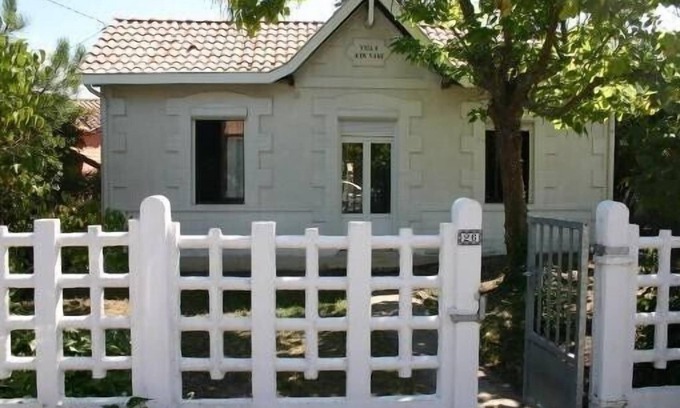 Lacanau-Ocean Villa | Oceanfront Villa Steps from the Beach - Guest Rated 9.8