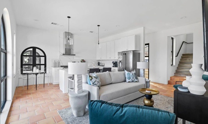 Spicewood House | Villa 6: Family-Friendly Retreat with Pool & Hot Tub