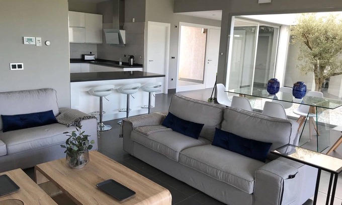 El Rompido Ski Chalet | Family-Friendly Villa for 8 in Villas El Rompido with Pool