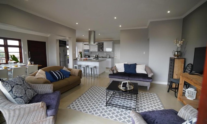 Durban North House | Villa 93: Pet-Friendly Retreat with Oceanfront Pool