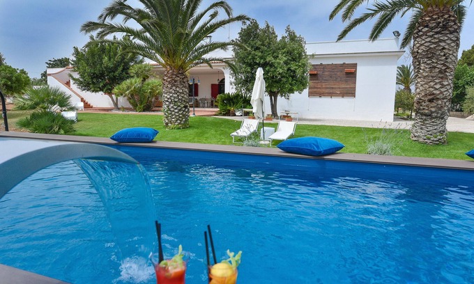 Villanova Villa | Cozy Villa Steps from the Ocean with Pool & Family Amenities