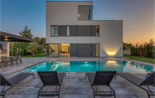 Valbandon House | Relax at Villa A - Family-Friendly with Pool Access