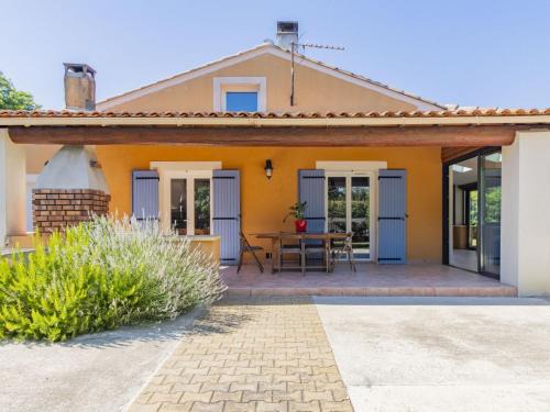 Monteux Villa | Villa A l'Ombre du Soleil by Interhome