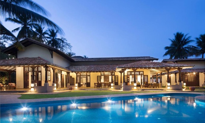 Maaliyadda Villa | Villa Abiman: 4-Star Retreat with Oceanfront Pool Access