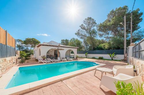 Santanyi House | Villa Abril: 4-Star Retreat with Pool & Pet-Friendly Stays