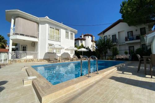 Dalyan City Center Villa | Inviting Villa Acar: 4-Bedroom Oasis with Private Pool