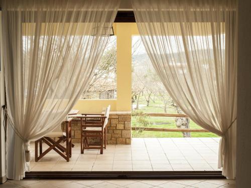 Ormos Panagias House | Discover Villa Achilles at Trani Ammouda Beach - 4 Star Stay