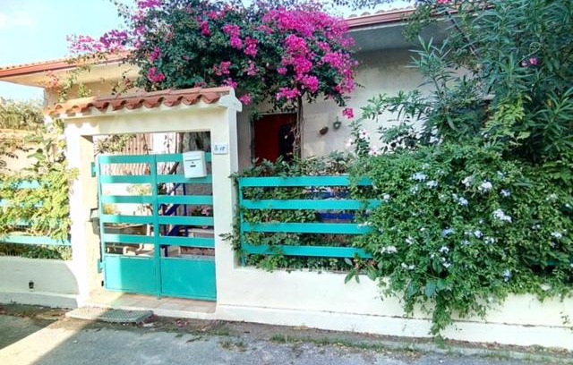 Sarroch House | Pet-Friendly Villa Ada with Ocean View - Rated 9.4/10