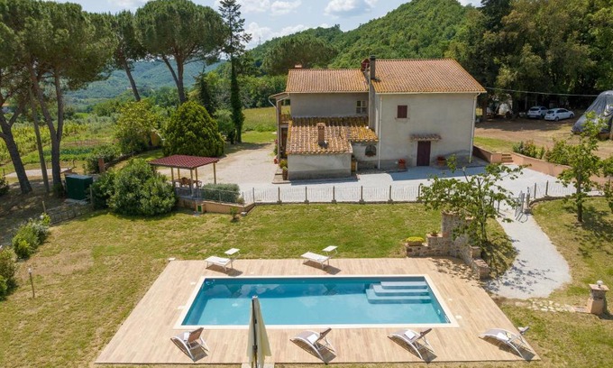 Lustignano Villa | Villa Adelmo: Pet-Friendly Retreat with Top Guest Ratings