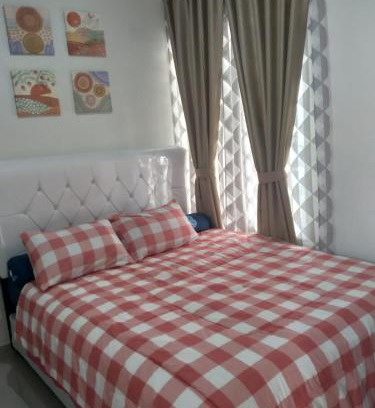 Garut Villa | Oceanfront Villa Adinda Syariah D6 with Pool & Family Amenities