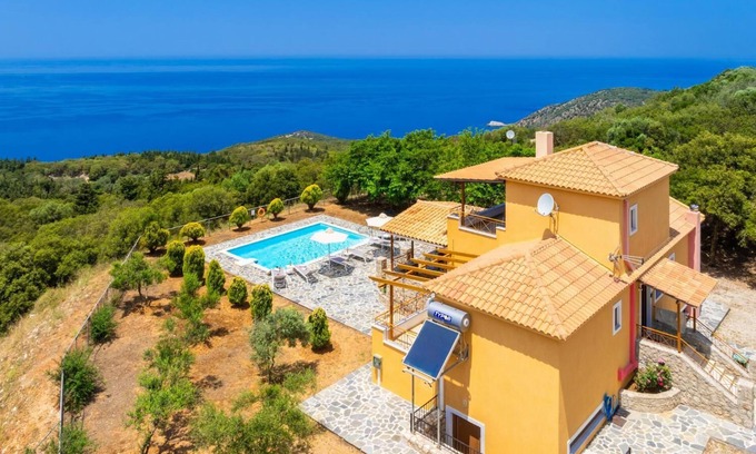 Mesovounia Villa | Villa Aetos: Oceanfront Three Bedroom Villa with Pool