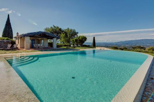 Arezzo Villa | Elegant Villa Agazzi: 4-Star Pool Retreat for Families