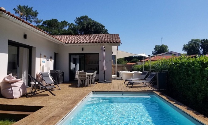 Saubion House | Beautiful Villa with Heated Pool & Ocean View in Hossegor