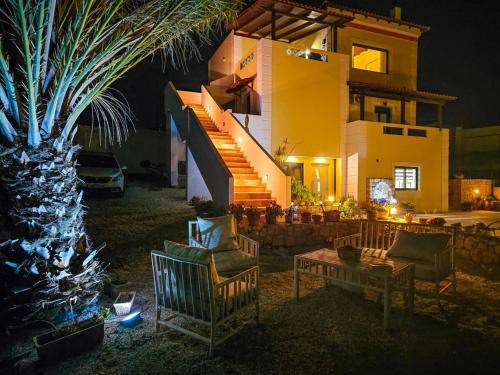 Sternes Villa | Unforgettable Villa Aitheras - 4-Star Family-Friendly Retreat