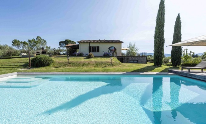 Montevarchi Villa | Villa al Vento - Inviting villa with pool in Chianti